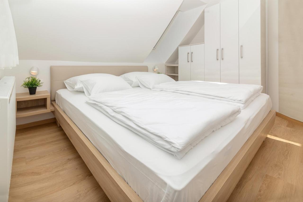 Vila Vita Apartments Kranjska Gora Buitenkant foto